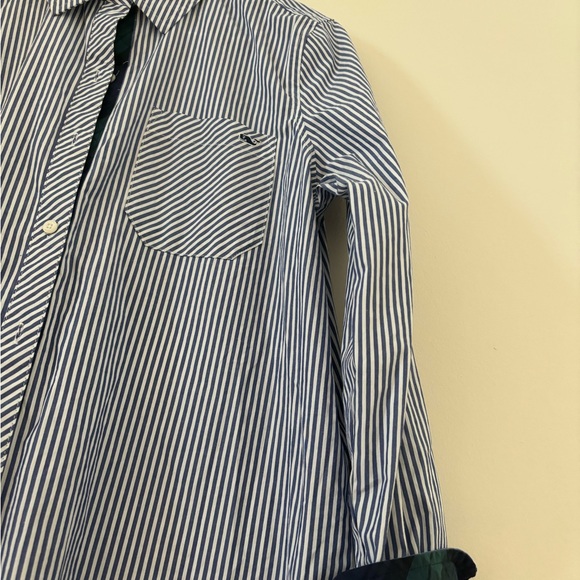 Vineyard Vines button down with plaid detail - Picture 4 of 6
